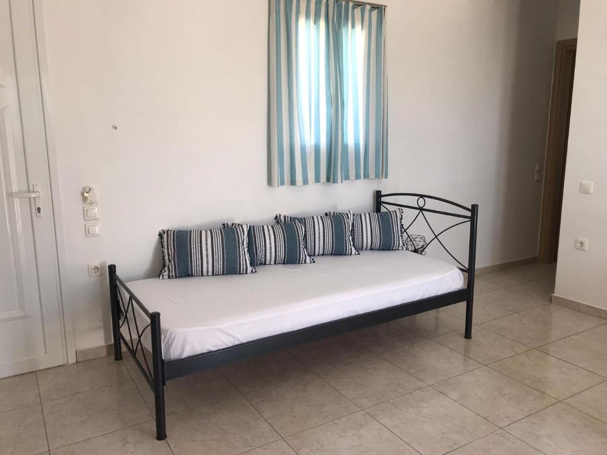 Retreat Apartments In Drosia - Apartment For 3 Makris Gialos  Bagian luar foto